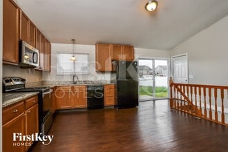 322 Aspen Creek Dr in Wentzville, MO - Building Photo - Building Photo