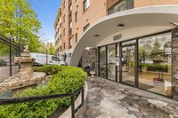 6231 N Kenmore Ave, Unit 307 in Chicago, IL - Building Photo - Building Photo