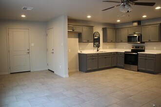 692 13th Ave in Yuma, AZ - Building Photo - Building Photo