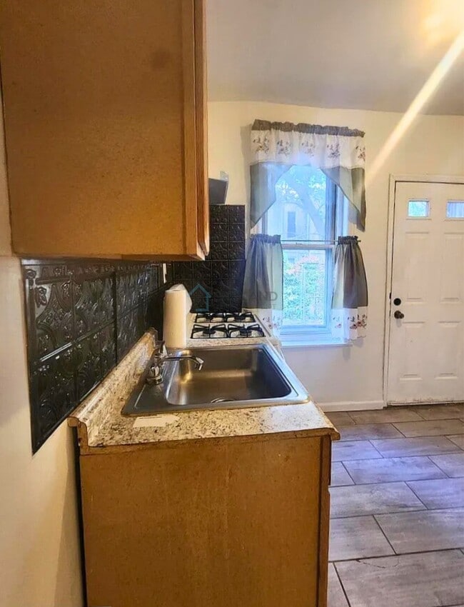 1647 W Toronto St in Philadelphia, PA - Building Photo - Building Photo