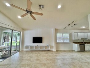 7102 Pond Cypress Ct, Unit 202 in Naples, FL - Building Photo - Building Photo