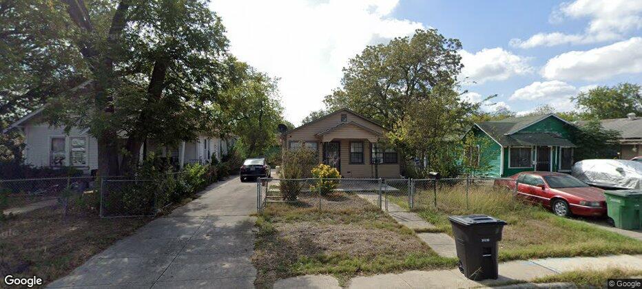 3806 W. Martin in San Antonio, TX - Building Photo