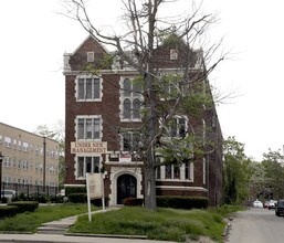 Historic Scarborough Place in Indianapolis, IN - Foto de edificio - Building Photo