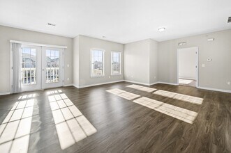 14064 Webster Dr in Shelby Township, MI - Building Photo - Building Photo
