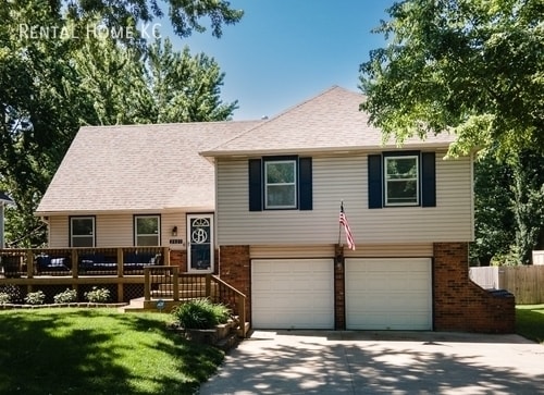 property at 2021 E 151st Terrace