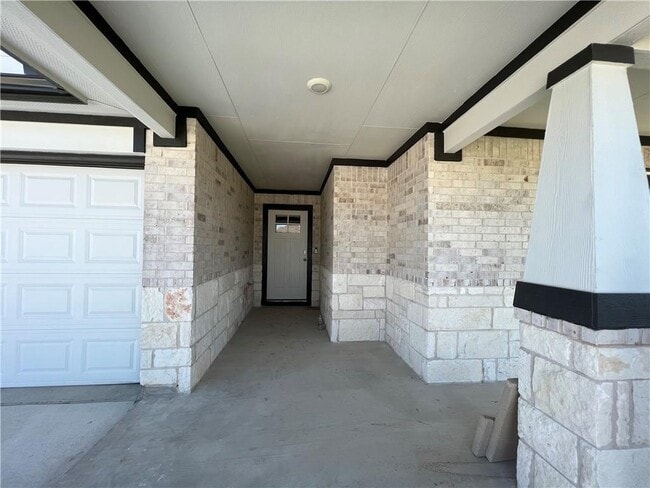 116 Krause Spgs Dr in Hutto, TX - Building Photo - Building Photo