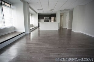 507 Main St, Unit 1003 in Worcester, MA - Building Photo