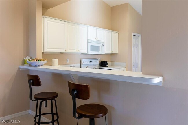 property at 7030 Lone Oak Blvd