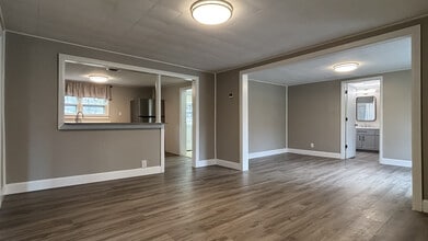 184 Hampton St in Mountain City, TN - Building Photo - Building Photo