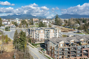 River's Edge in Maple Ridge, BC - Building Photo - Building Photo