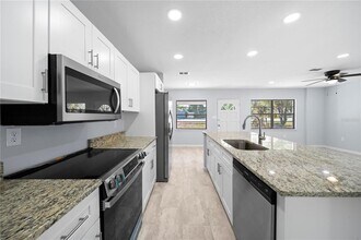 724 W Fairbanks Ave in Orlando, FL - Building Photo - Building Photo