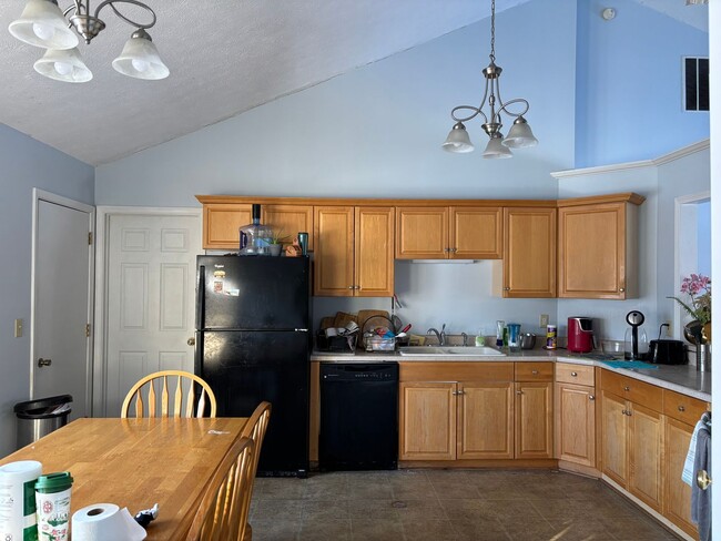 214 E Pine Ave in West Lafayette, IN - Building Photo - Building Photo