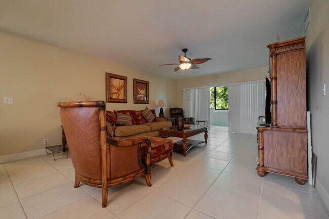 12524 Shoreline Dr in Wellington, FL - Building Photo - Building Photo