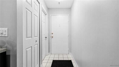 1175 Youngs Rd in Buffalo, NY - Building Photo - Building Photo