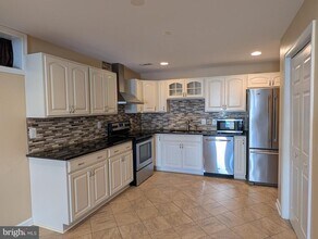 9537 Evergreen Circle in Fredericksburg, VA - Building Photo - Building Photo