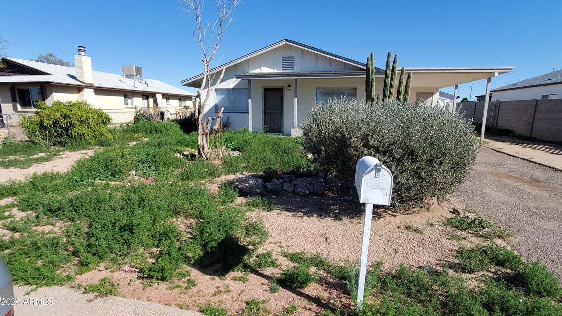 905 N Ocotillo Dr in Apache Junction, AZ - Building Photo