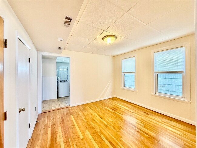 724 Cambridge St-Unit -3 in Cambridge, MA - Building Photo - Building Photo