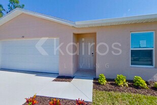 150 Snedeker St in Port Charlotte, FL - Building Photo