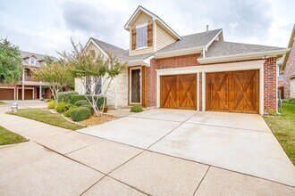 2210 Eagles Nest Dr in Euless, TX - Building Photo - Building Photo