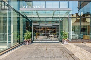 158 Front St E in Toronto, ON - Building Photo