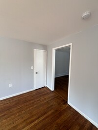 3178 Saffer St, Unit 1 Bed 1 Bath Apartment in Cincinnati, OH - Foto de edificio - Building Photo