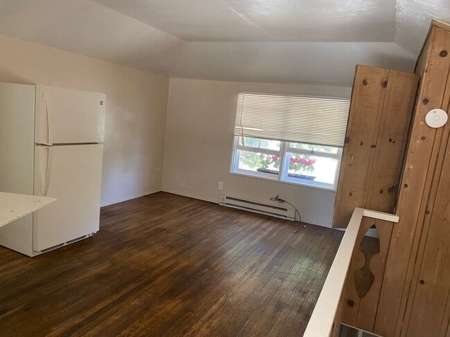 618 Benton St in Santa Rosa, CA - Building Photo - Building Photo