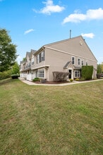 1408 Black Walnut Dr in Phoenixville, PA - Foto de edificio - Building Photo