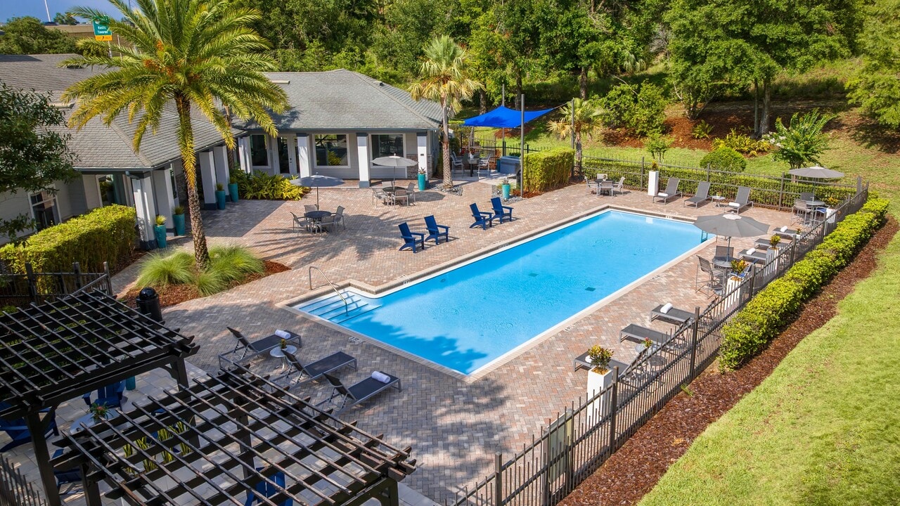 Elevate 155 in Mount Dora, FL - Foto de edificio