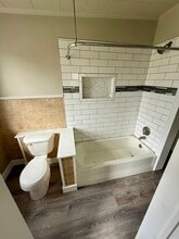 142 Beckley St in Wernersville, PA - Foto de edificio - Building Photo