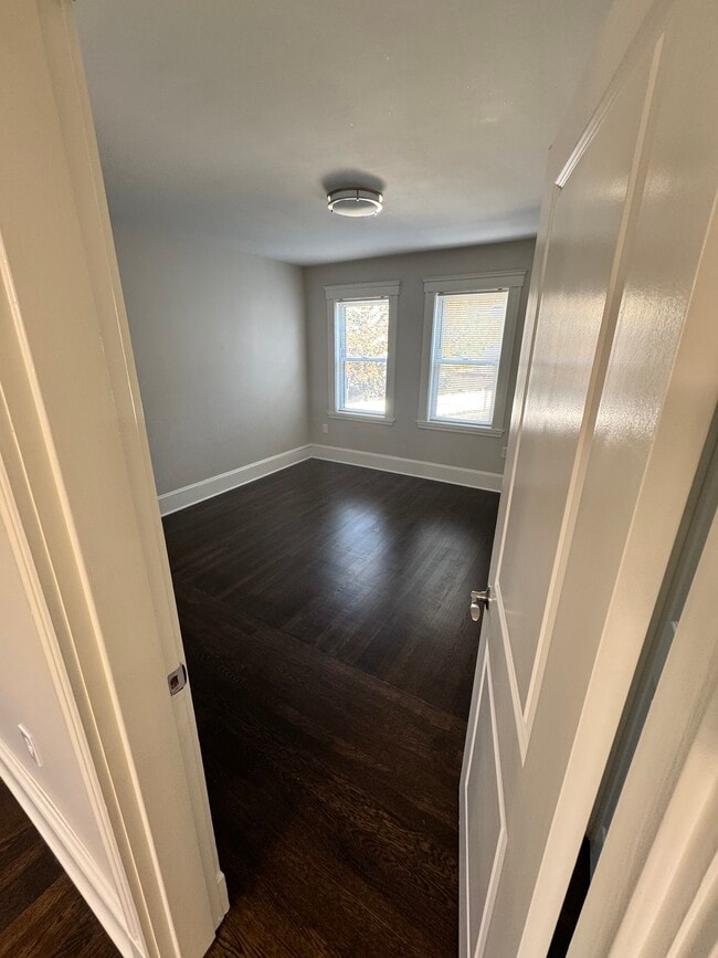 146 Avon St, Unit 146 Avon #1 in Malden, MA - Foto de edificio - Building Photo