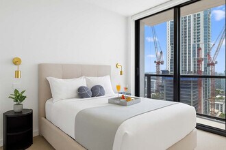 398 NE 5th St in Miami, FL - Building Photo - Building Photo
