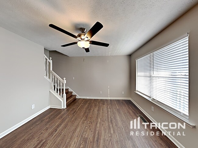 603 Hounds Run in La Vergne, TN - Building Photo - Building Photo