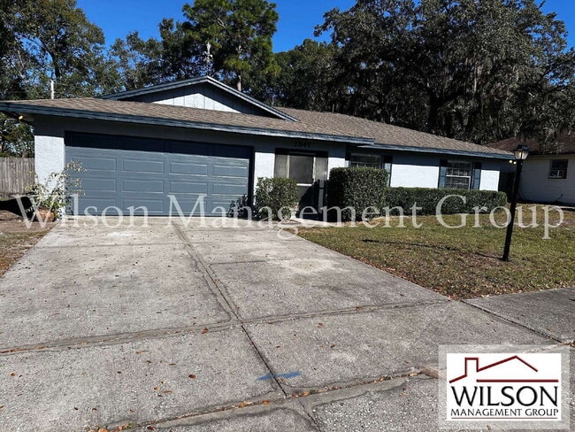 property at 2847 Bermuda Ave N