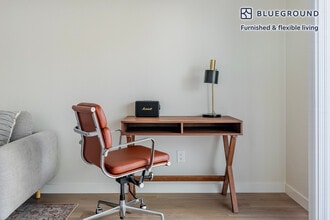 2721 Midtown Ct in Palo Alto, CA - Foto de edificio - Building Photo