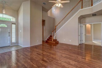 10816 Pall Mall Dr in Austin, TX - Building Photo - Building Photo
