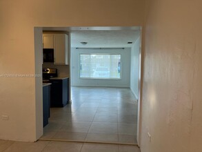 8680 NW 29th St, Unit 8680 in Sunrise, FL - Building Photo - Building Photo