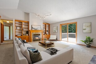 18525 County Road 24 in Plymouth, MN - Building Photo