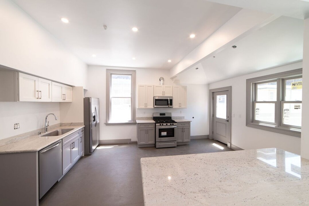 2524 Dwight Way in Berkeley, CA - Building Photo
