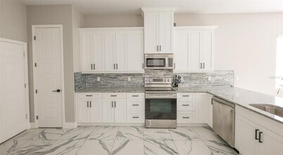 7070 63rd St N in Pinellas Park, FL - Building Photo - Building Photo