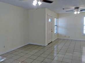812 W 6th St in Del Rio, TX - Building Photo - Building Photo