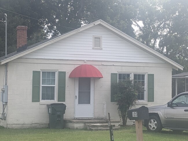 property at 105 W Main St