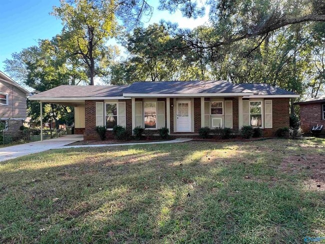 property at 2604 Thornhill Rd NW