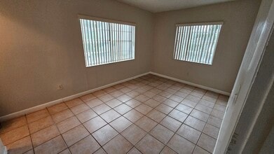 1035 W 77th St in Hialeah, FL - Building Photo - Building Photo
