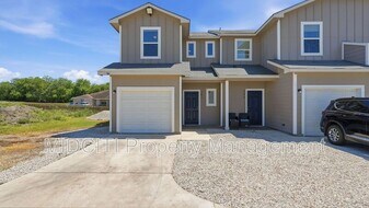 7210 John Palmer Dr in San Antonio, TX - Building Photo
