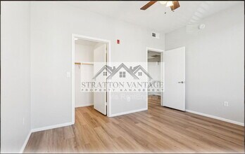 6745 N 93RD Ave in Glendale, AZ - Building Photo - Building Photo