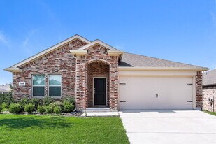 980 Alton Dr in Krugerville, TX - Building Photo