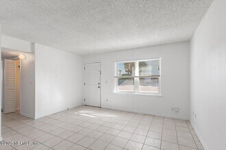 902 2nd St S in Jacksonville Beach, FL - Building Photo - Building Photo
