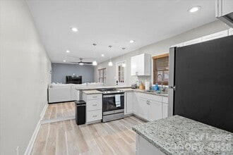 2708 Mooresville Rd in Salisbury, NC - Building Photo - Building Photo