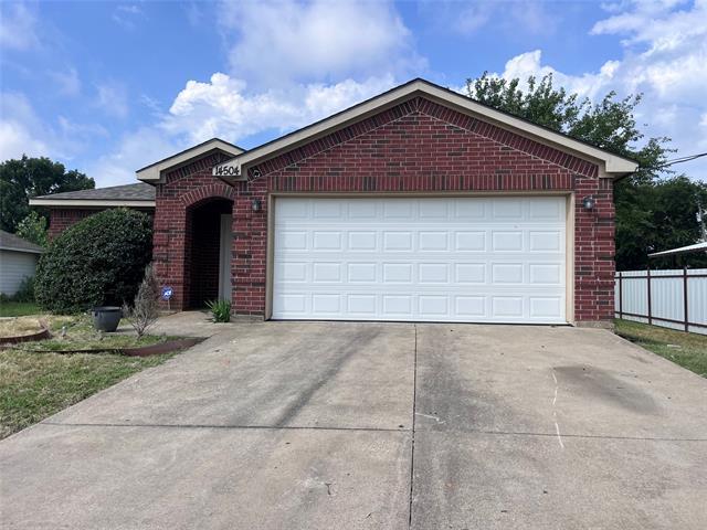 14504 Seagoville Rd in Dallas, TX - Building Photo