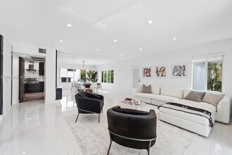 3483 Chase Ave in Miami Beach, FL - Building Photo - Building Photo